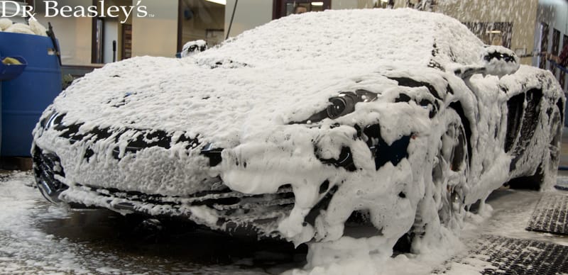 How to Wash a Black Car in the Winter