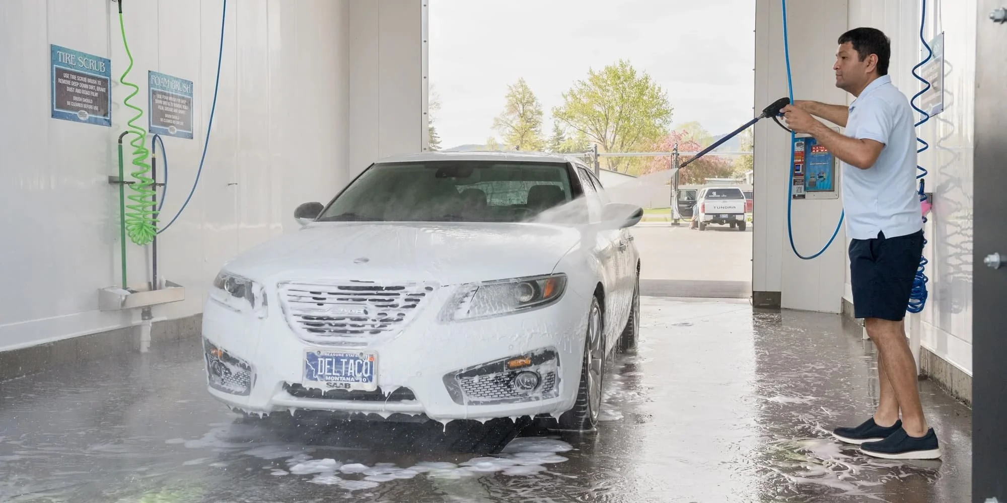 What is a Full Service Car Wash