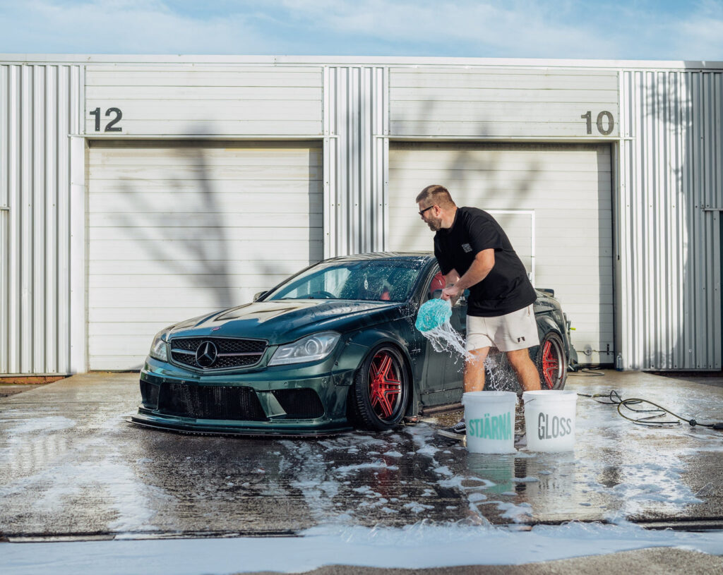 What is the Two Bucket Car Wash Method