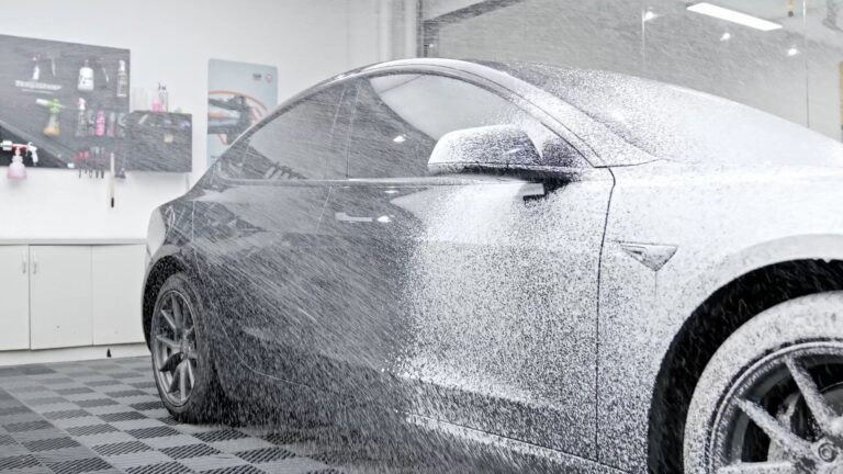 Will a Car Wash Mess Up a Car Wrap