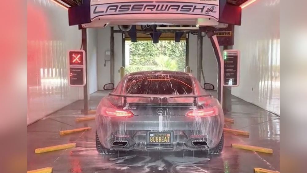 What is a Brushless Car Wash