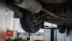 Range Rover Air Suspension: Should You Lower Or Raise It for an Undercarriage Wash?