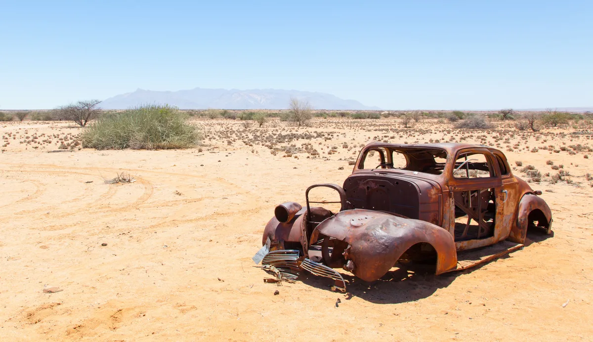 Arizona abandoned vehicle removal on private property