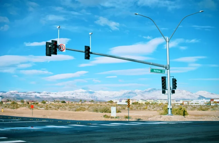 Arizona intersection right turn on red
