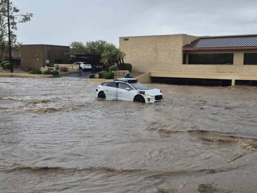 Arizona monsoon season flash flood driving risks