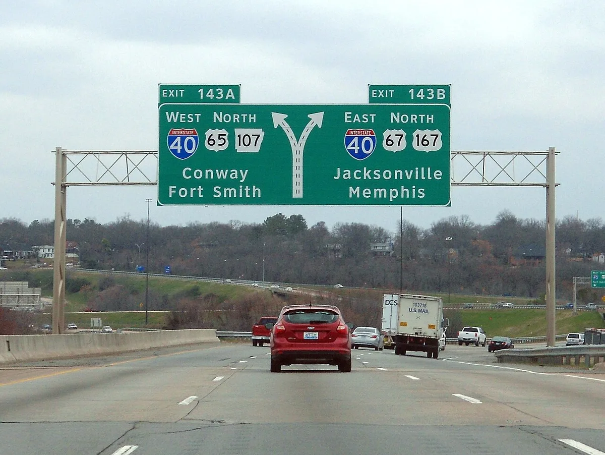 Arkansas left lane camping law for slower moving vehicles