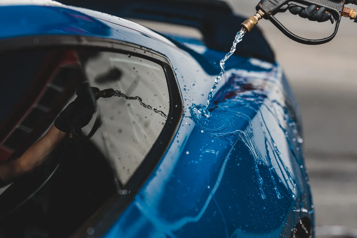 can you use a high pressure rinse on ceramic coated cars