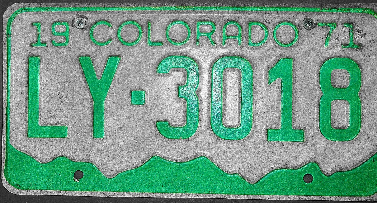 Colorado vehicle registration plate current design