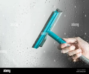 glass cleaner wiper