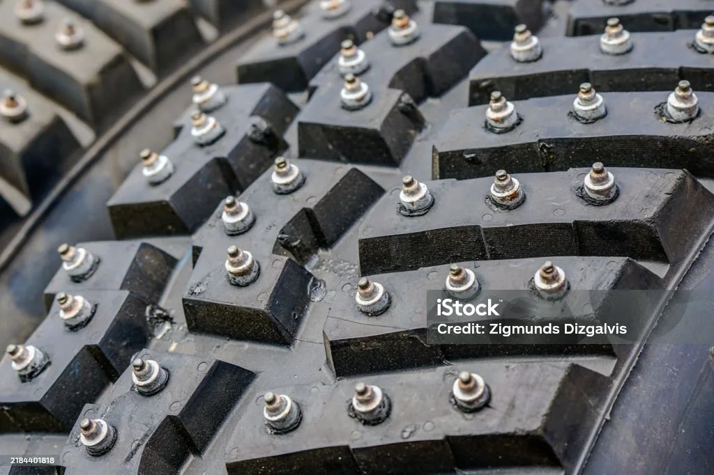 studded vs studless winter tire tread