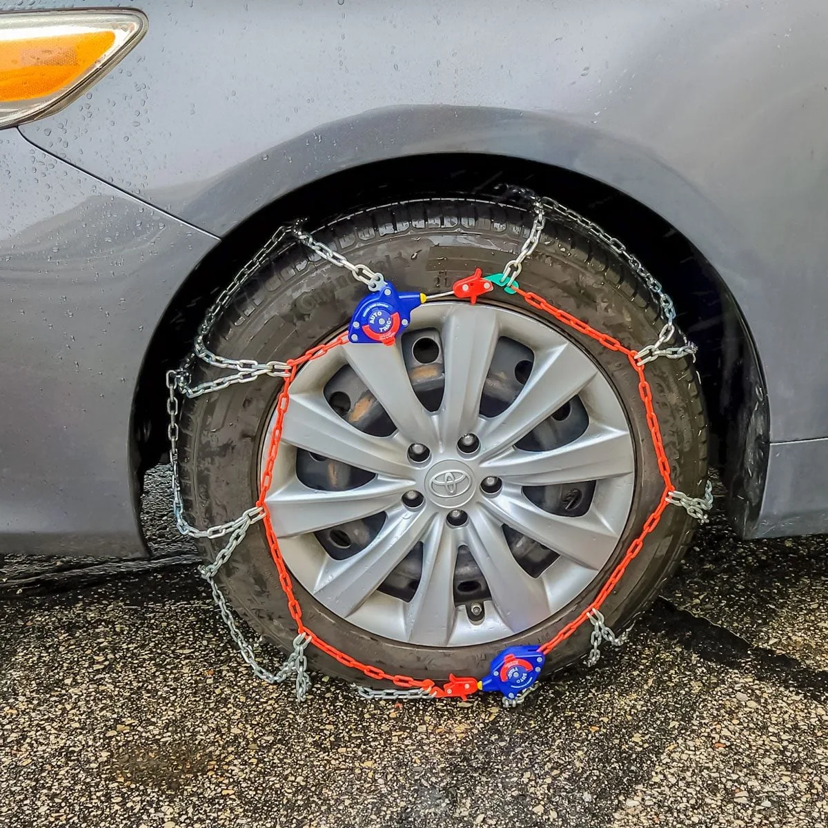tire chain installation