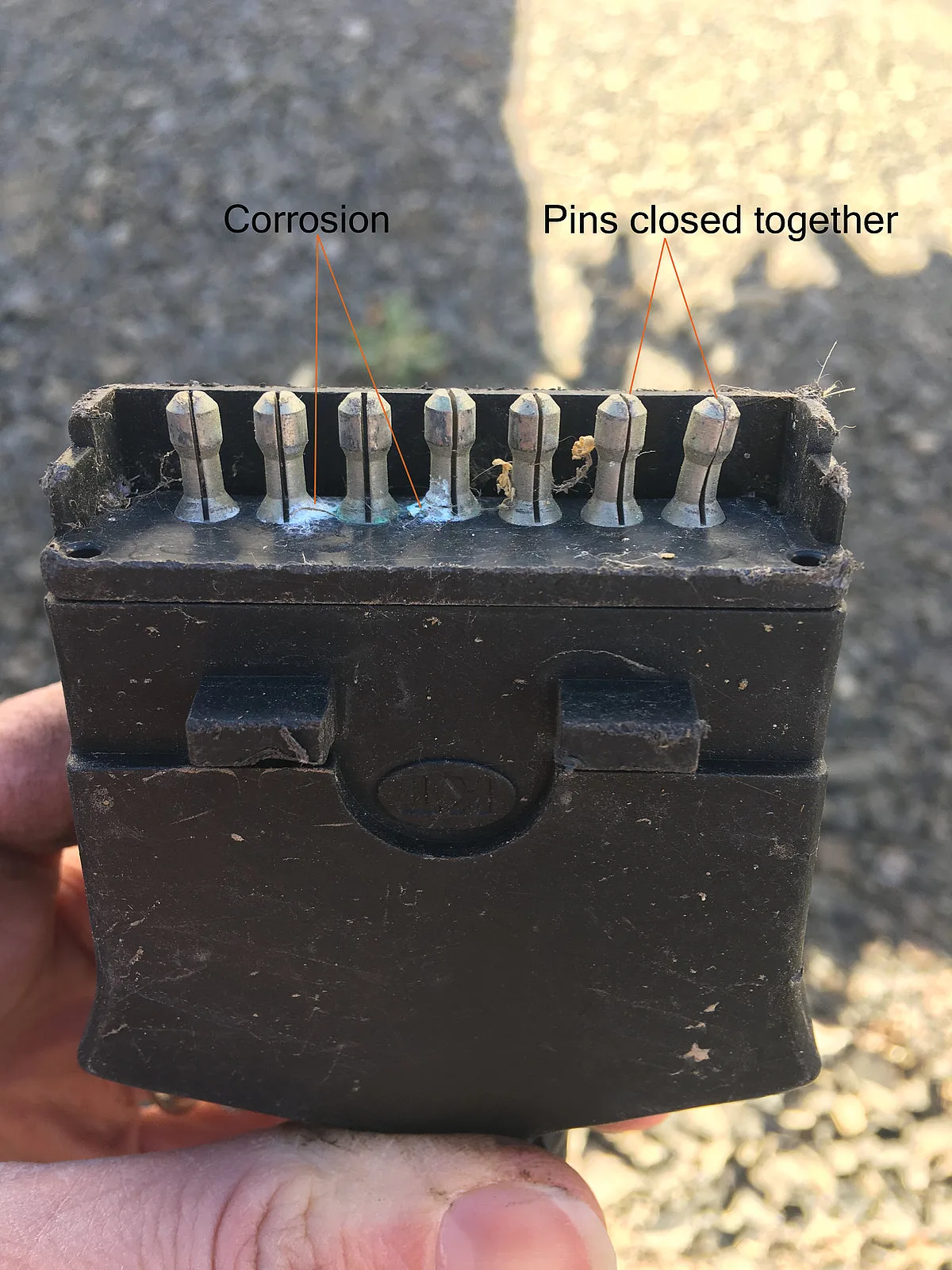 trailer lighting connector