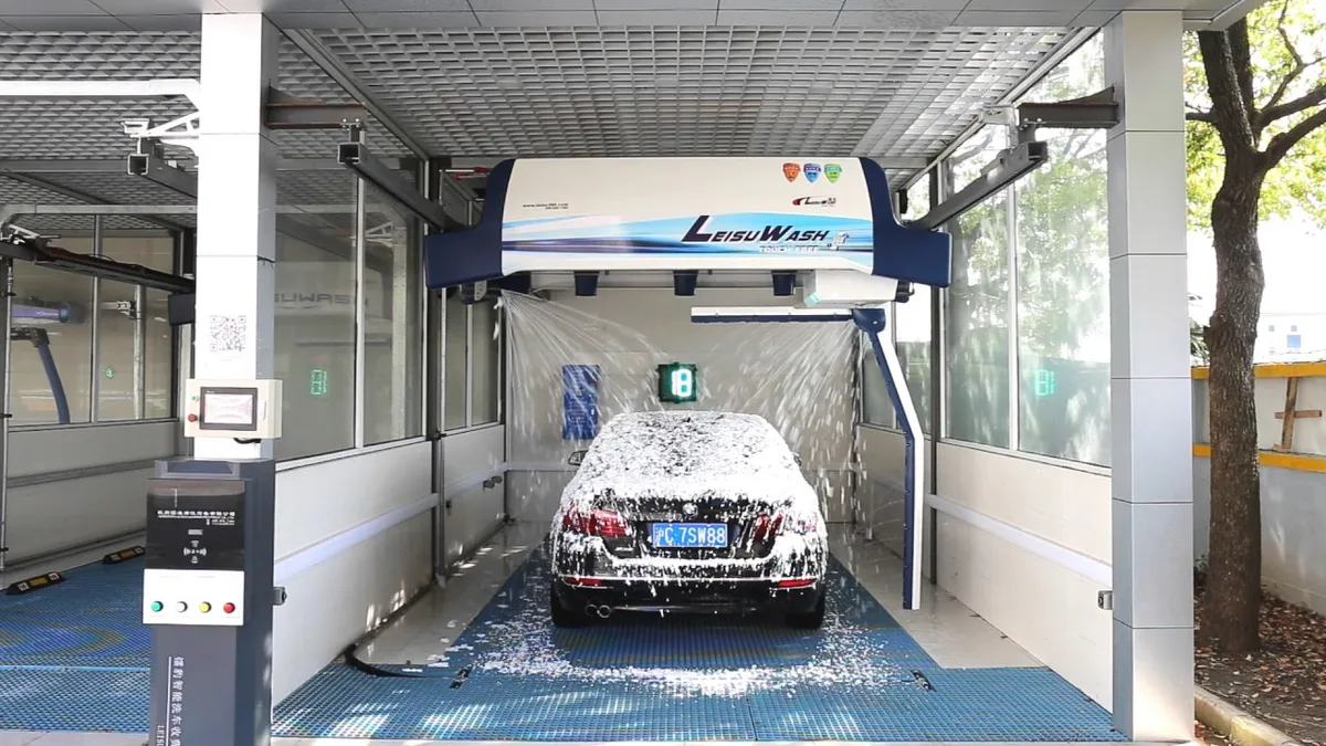 automatic car wash with SUV