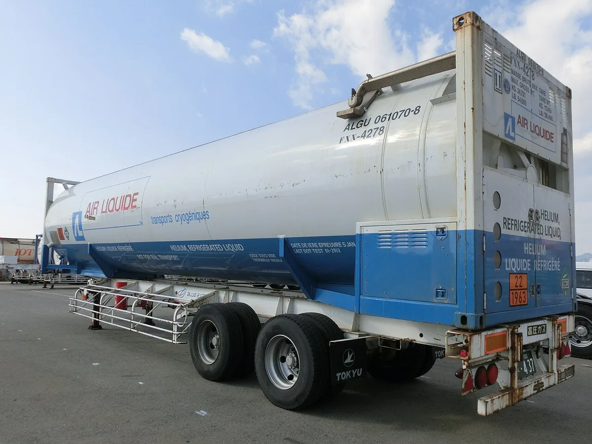 containerized vehicle shipping