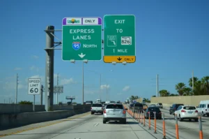 Florida express lane usage guidelines and weaving violation penalties