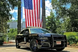 Florida move over law for emergency service and utility vehicles