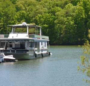 Georgia boat and vessel registration fees and safety equipment rules
