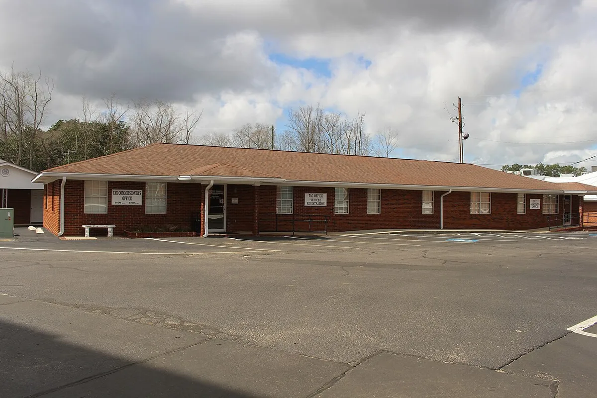 Georgia county tag office exterior