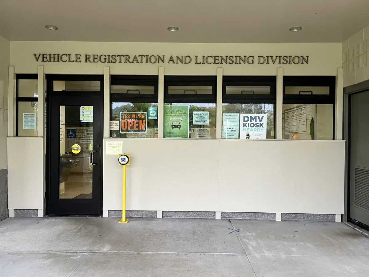 Hawaii DMV office vehicle registration counter