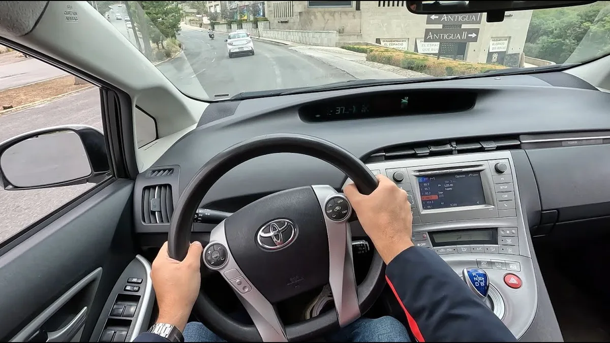 hybrid electric vehicle