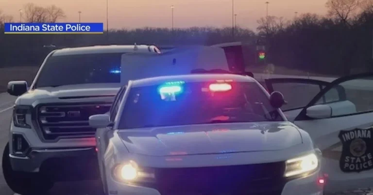 Indiana move over law for emergency vehicles and stationary recovery trucks