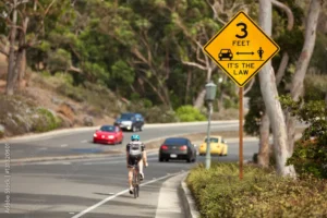 Iowa 3 foot passing distance requirement for bicycles on public roads
