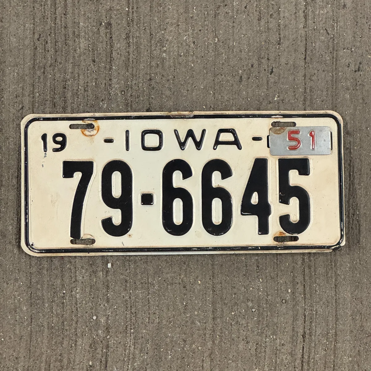 Iowa license plate and registration sticker