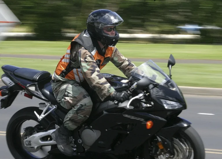 Louisiana motorcycle helmet law