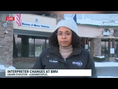 Maine BMV office registration desk