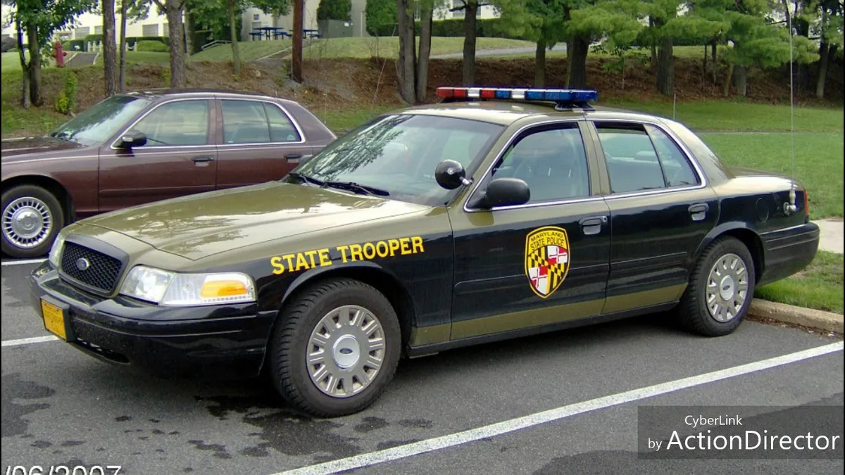 Maryland move over law for emergency vehicles on roadside