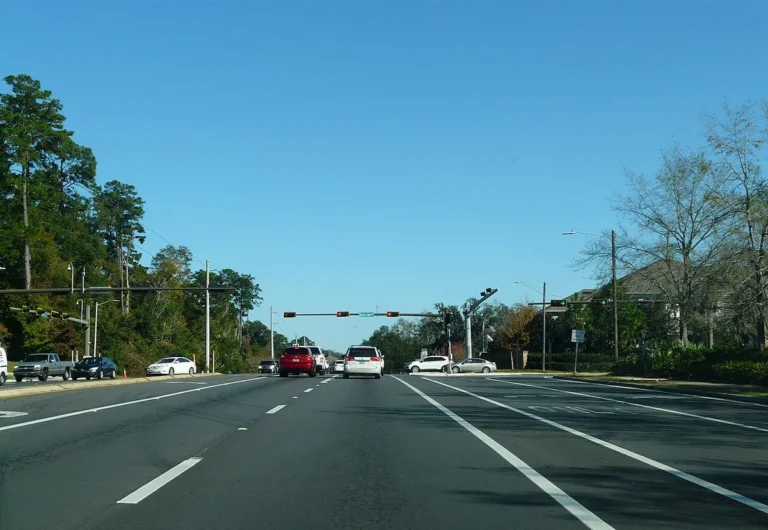 Massachusetts right on red law intersection