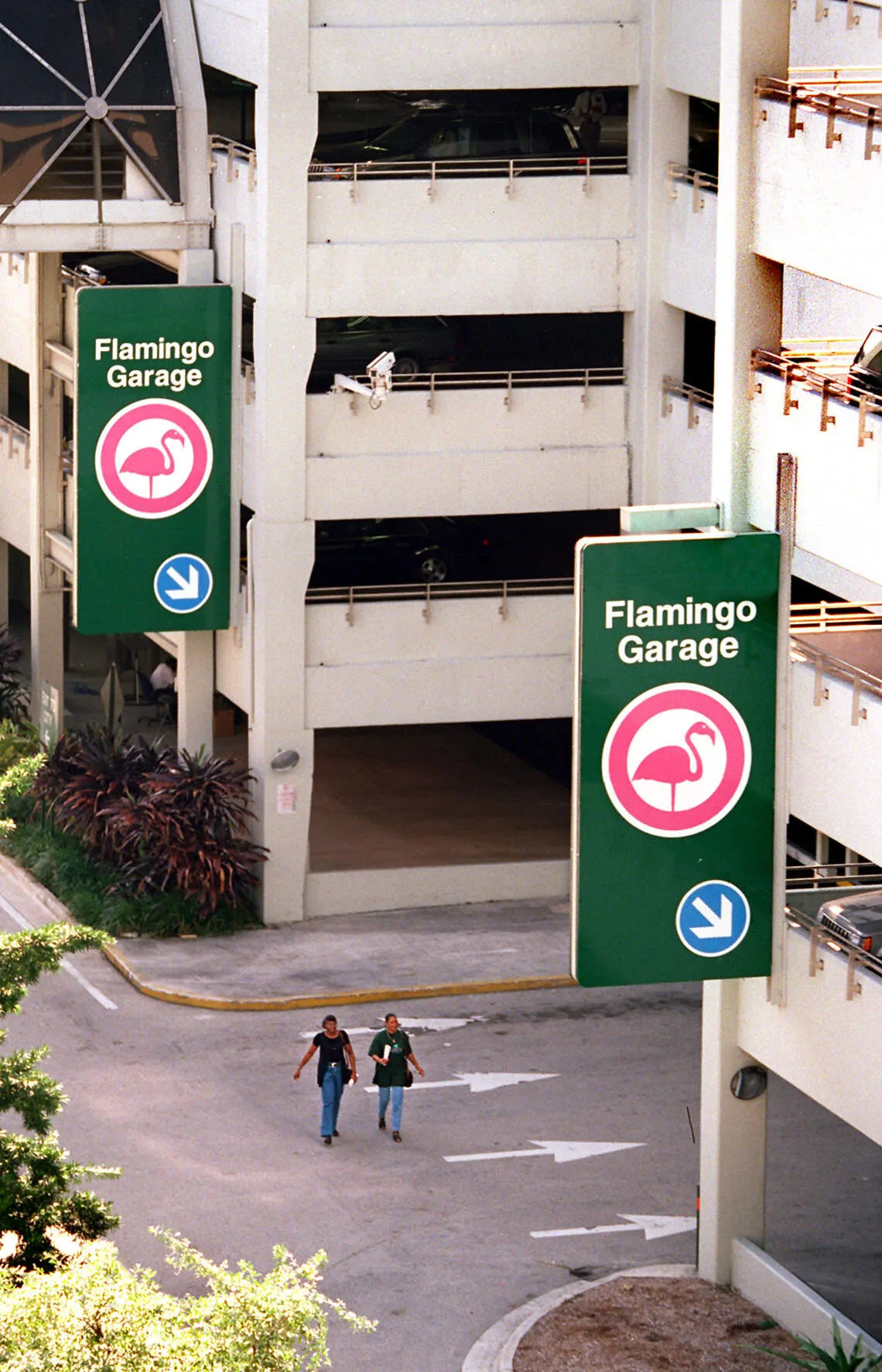 Miami International Airport SunPass parking
