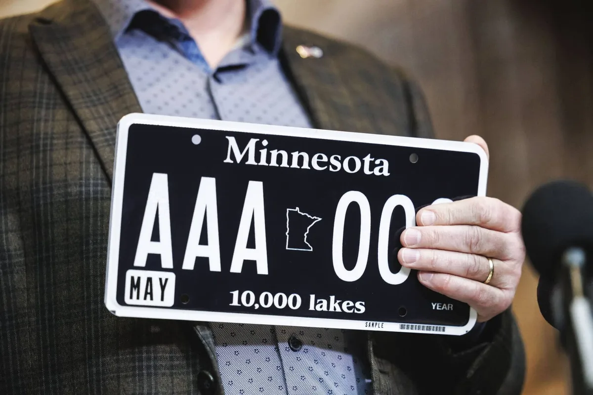 Minnesota vehicle registration deadlines after purchase or moving to Minnesota