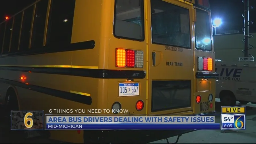 school bus flashing lights meaning