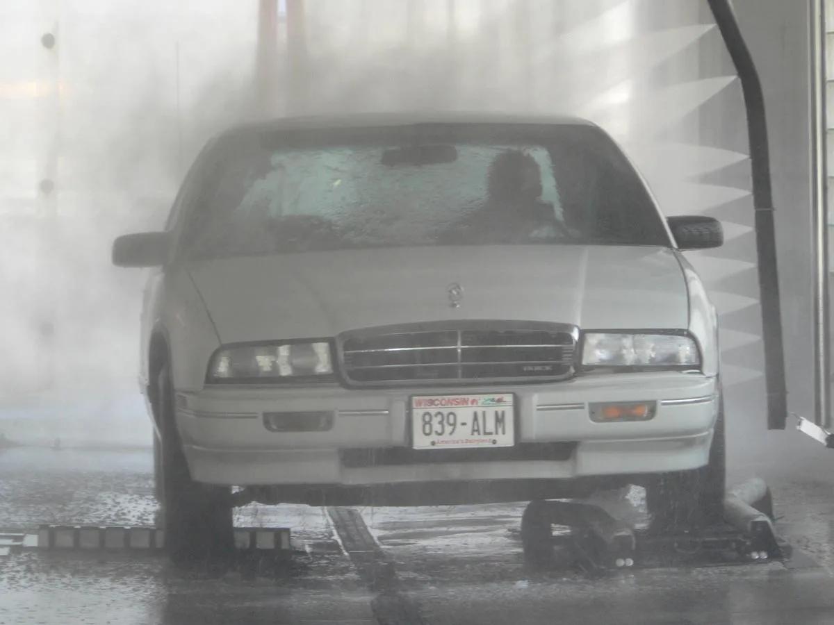 touchless car wash machine