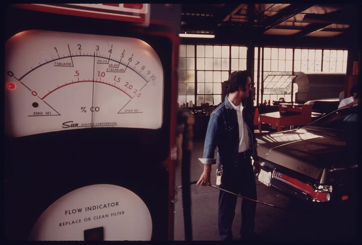 vehicle emissions testing station