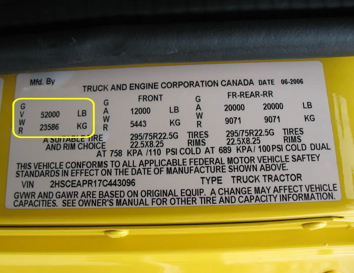 Vehicle GVW label example