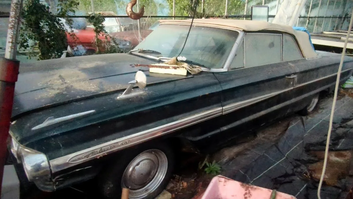 American Samoa abandoned vehicle removal process on public and private property