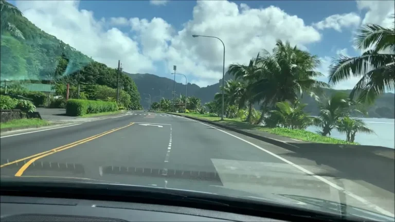 American Samoa uninsured motorist coverage requirements and penalties