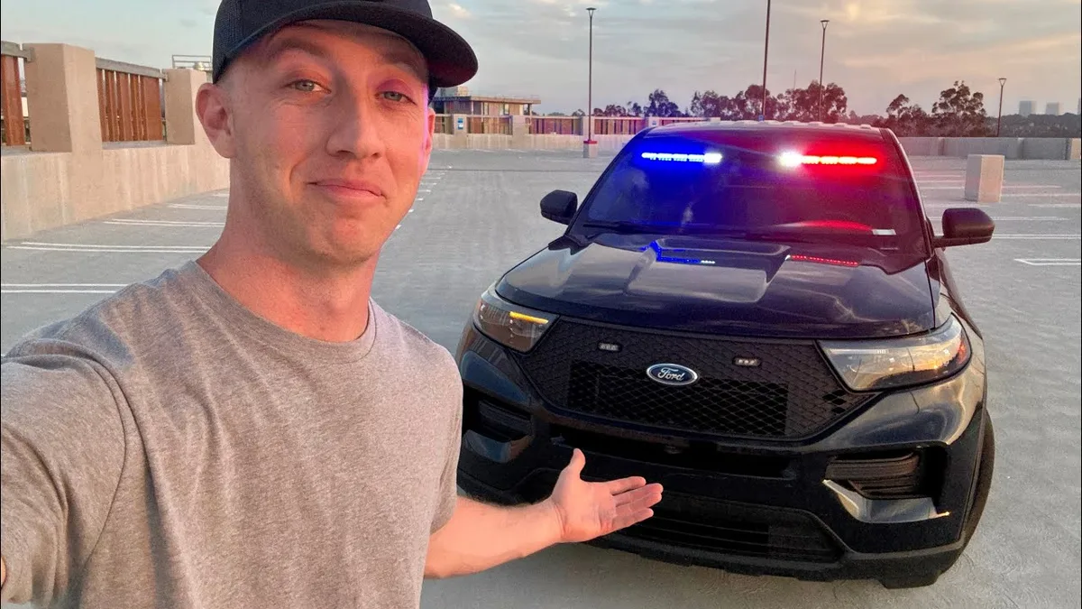 authorized emergency vehicle vs private car