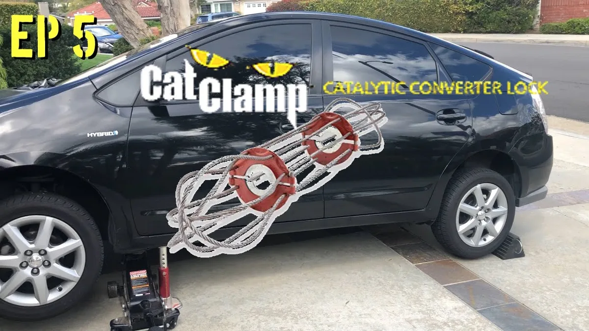 catalytic converter lock device