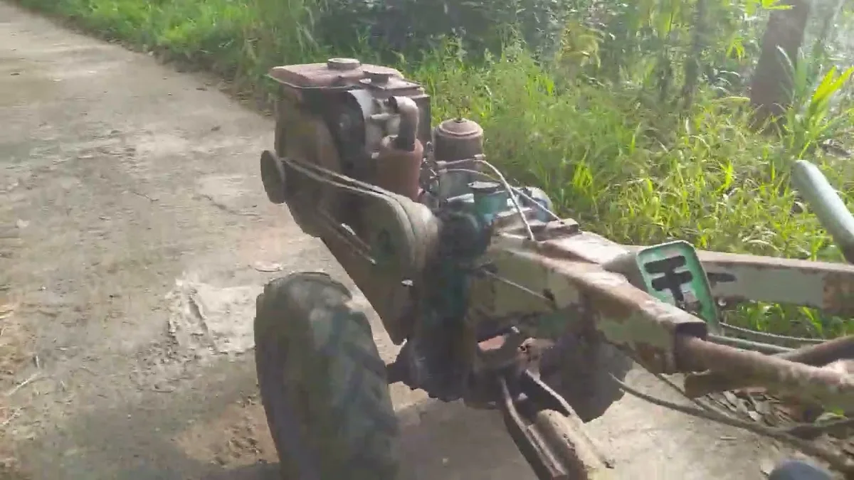 cnmi-rural-road-with-farm-equipment