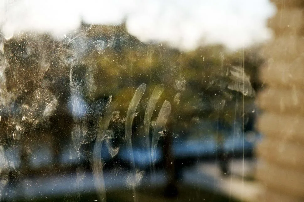 glass cleaning mistakes