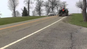 Guam farm tractor road use laws and flashing light requirements