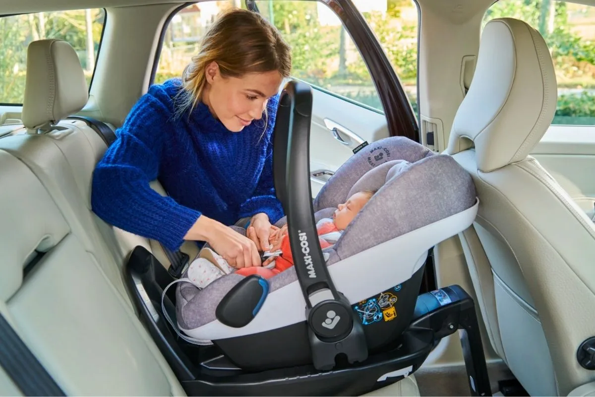 Maxi-Cosi seat cover hidden clips