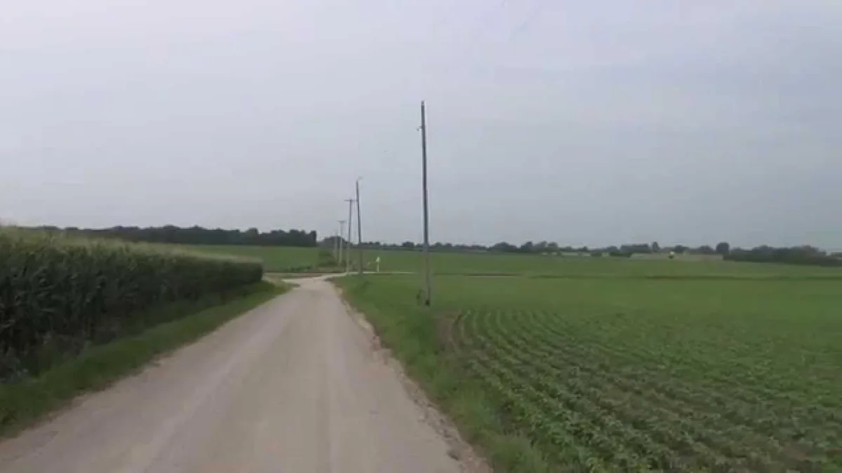 Missouri county road