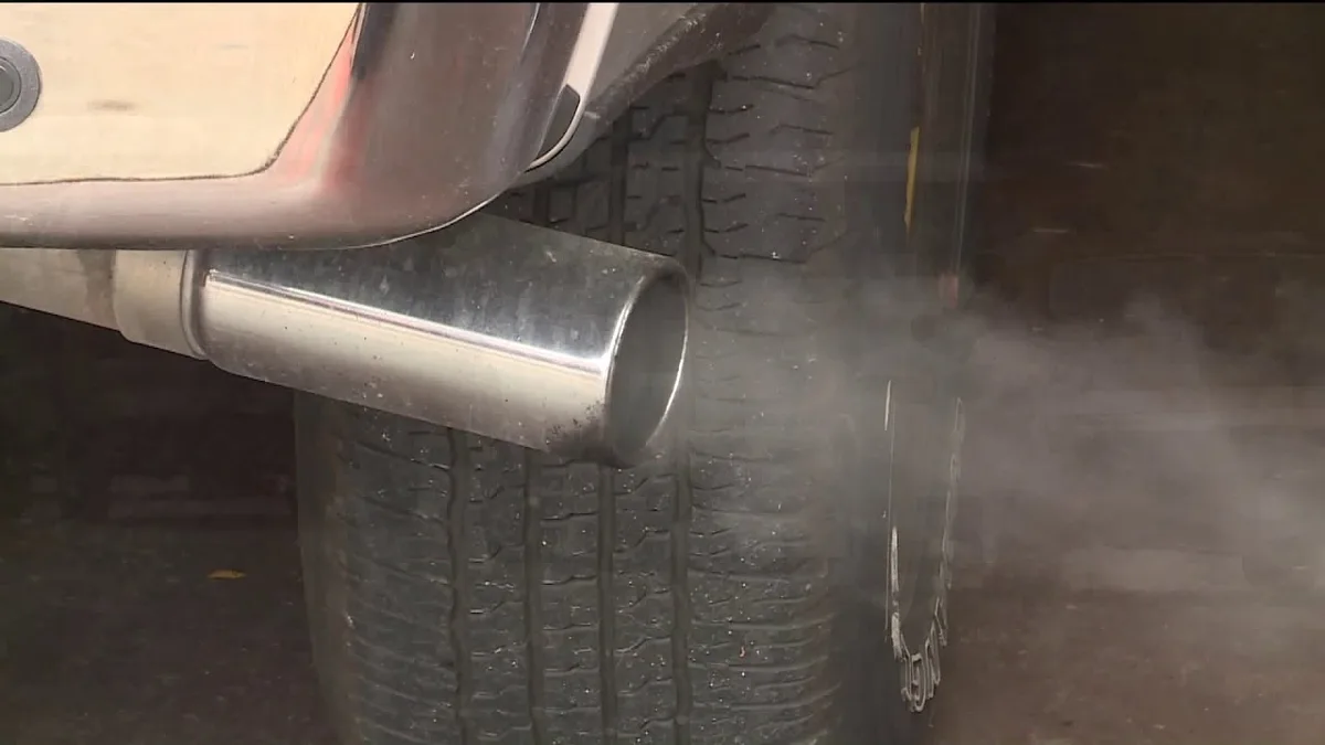 Missouri emissions test station