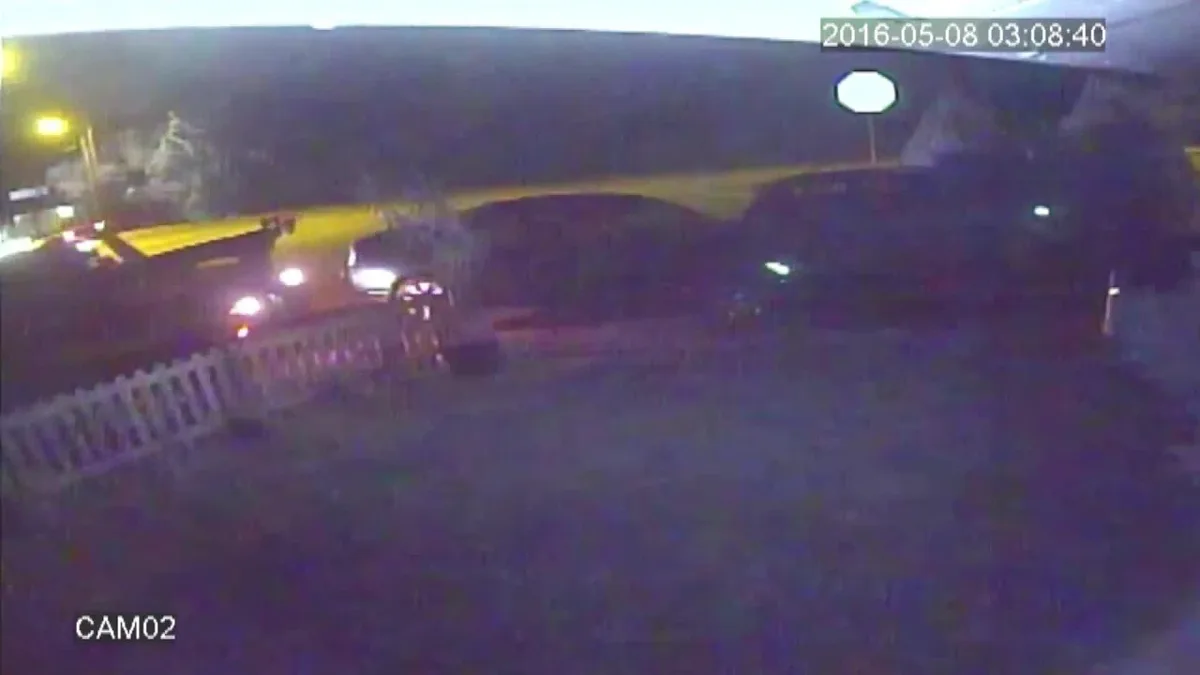 Missouri towing company removing abandoned car