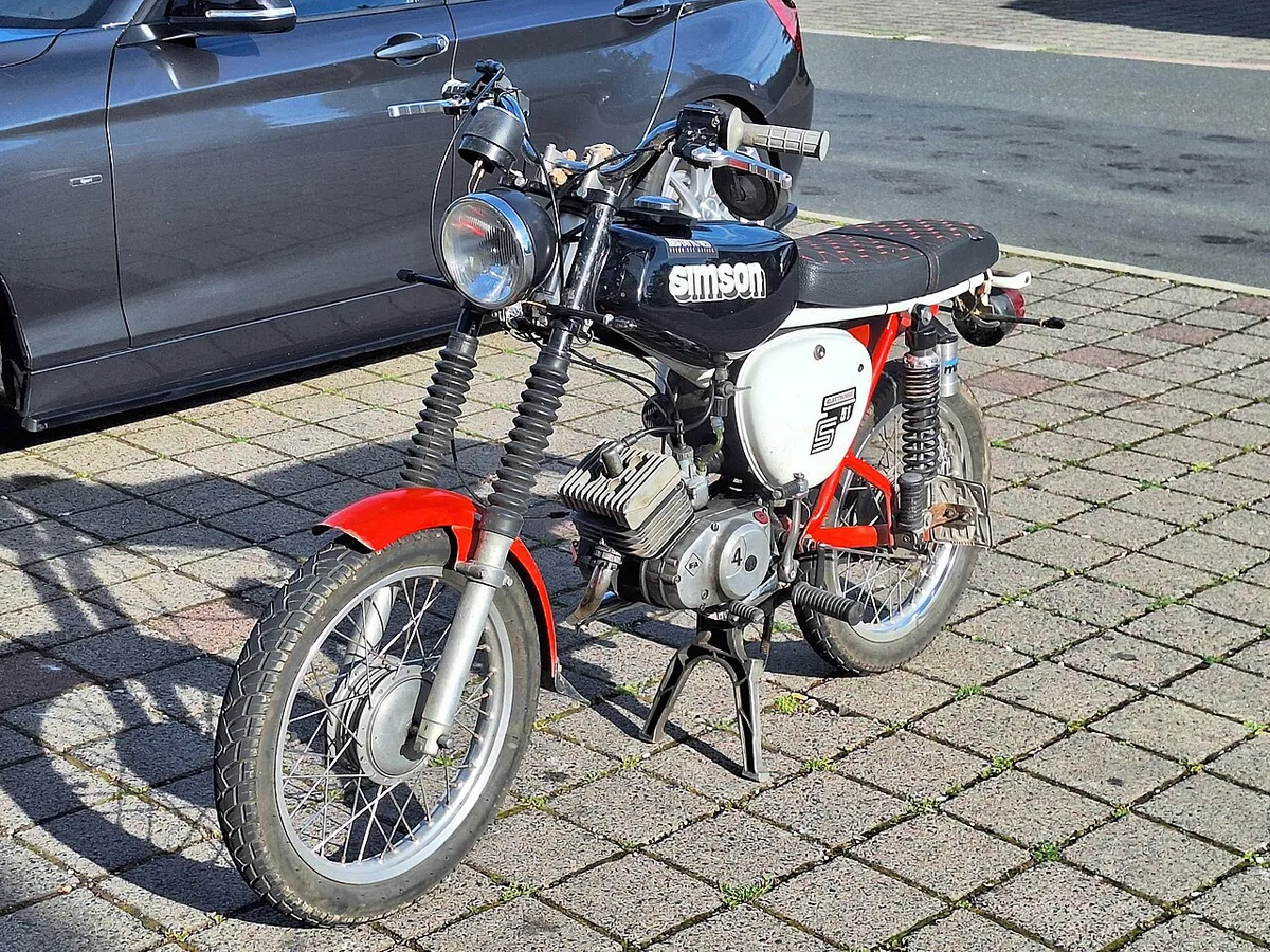 Nebraska motorcycle and moped