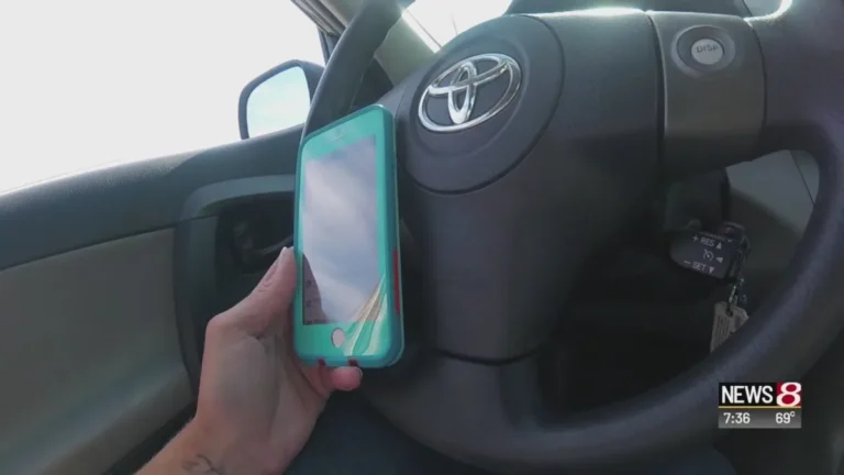 Oklahoma distracted driving law and handheld device prohibition